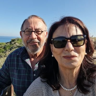 sisilr19's profile picture. 