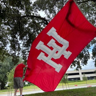 UH Cougar alum and booster. UH Sports. My relatives came to Virginia from England in 1600’s, but came to Houston after WWII.