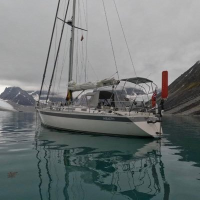 Centurion 42 Sailing Vessel built by the French boatyard Wauquiez in 1987, Hull #30, MMSI 232026800