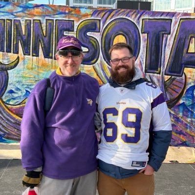 Art Teacher, Vikings Enthusiast, and dad joke aficionado