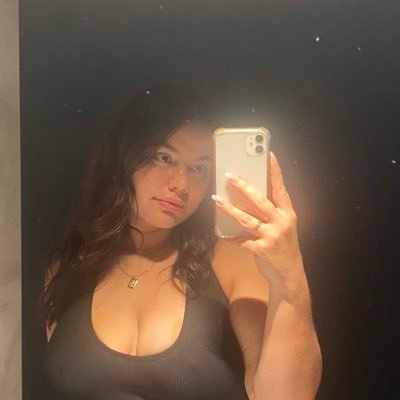 prettiest girl somewhere