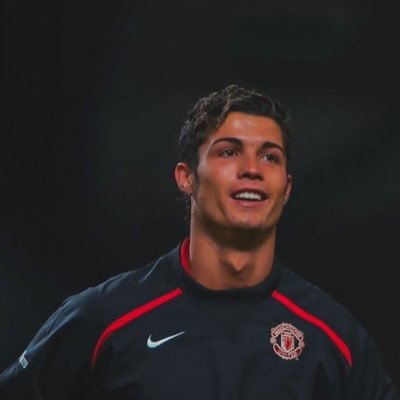 @Asnlofficiel @realmadrid @Cristiano Ultra cr7 aucun débat possible je suis là voie de la raison