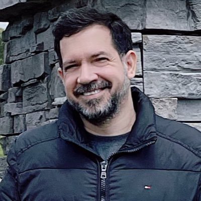 Thought Leader on Emotional Intelligence & Human-Centered Leadership | Speaker | Training a new generation of Leaders to be more human. | LinkedIn 23K