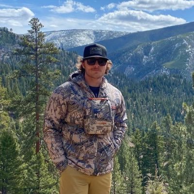 mitchwallen18's profile picture. ridin' my own wave..