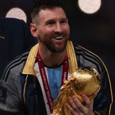 @Alhilal_FC Leo #Messi The greatest of all time لما يعتزل ستتذكره الأيام سيتذكره الرجال ستتذكره النساء سيحكي عنه الأولاد ستسأل عنه الأحفاد ماهذا يالأجداد؟