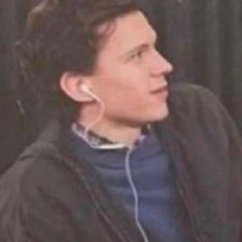 v5rsa's profile picture. marvel/star wars fan i’m obsessed