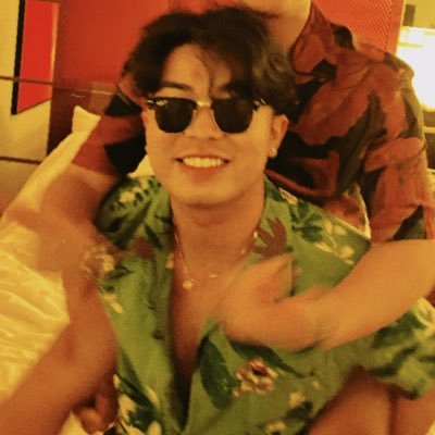 hieuple's profile picture. 