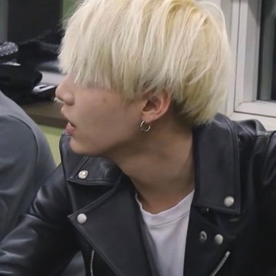 本垢 @gloss391030 の避難垢 BTS SUGA・AgustD・ミンユンギ・민윤기・ 閔玧其に完全に沼落ち中💜娘はJINペン