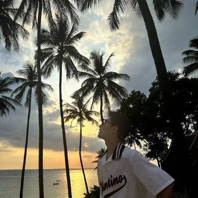 Oob_Eib_'s profile picture. 