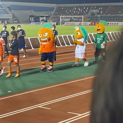 サッカー垢  2019から愛媛FCを応援してる愛媛サポです ゴール裏に住んでます。