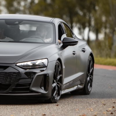 Pimmetjuhh's profile picture. 