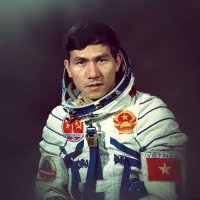 Nguyen Moon (@spi919) 's Twitter Profile