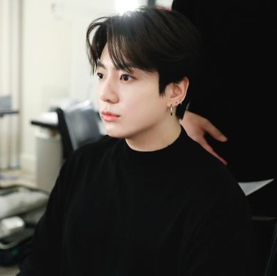 tinykooliet's profile picture. •.¸♡ a safe place for ot7 biased/stans ♡¸.•               •.¸♡ she/her | head full of tannies 25/8 ♡¸.•                     kpopies, solos, mantis, cultis DNF