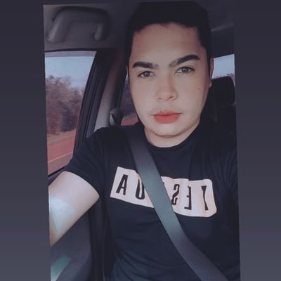 🍁Deja que tus sueños sean más grandes,que tus miedos🍁