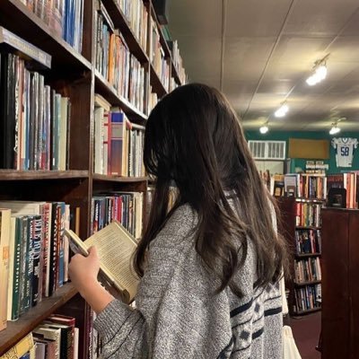 astrrnomy's profile picture. 1/25 // in the end we'll al become stories ♡ ㅤ  ㅤㅤ          ㅤ ㅤ ㅤ tiktok; trinisbookstoree