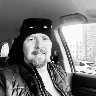 YUG_1977's profile picture. Цікавий!