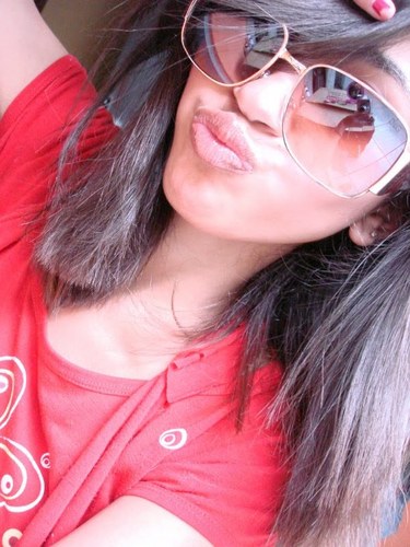 lua_sonhos's profile picture. Quem não encontra a felicidade em si mesmo, é inútil procurá-la em outro lado.