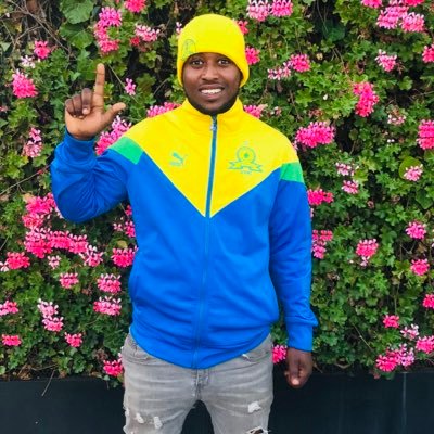 Iām fan of sundowns ššManchester United š“š“and , Real Madrid,āŖļøāŖļø https://t.co/85B4vlBrZ3