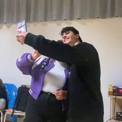 atefrate2_'s profile picture. sono @atefrate_ mi hanno sospeso l'account sono una polla malinconica larries 21/27 turbomelon🍈 a volte mi trasformo in @turbojr_ GIULIA STAN ACCOUNT 🫶🏻