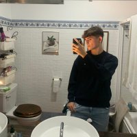 correa (@alegcorrea_) 's Twitter Profile