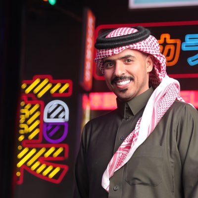 شاعر / حنا تميم الباس والباس منا