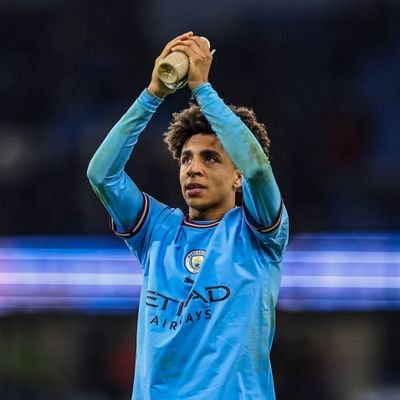 McfcLewiz's profile picture. Ricoo