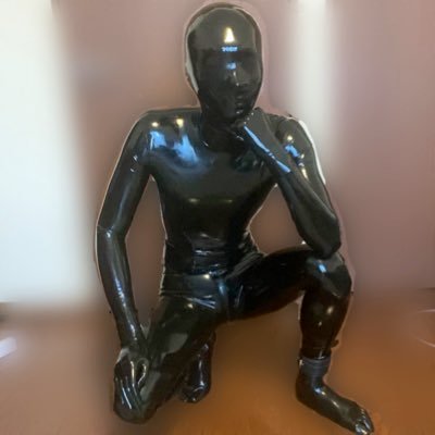 zenzentai1's profile picture. しばらくお休み。