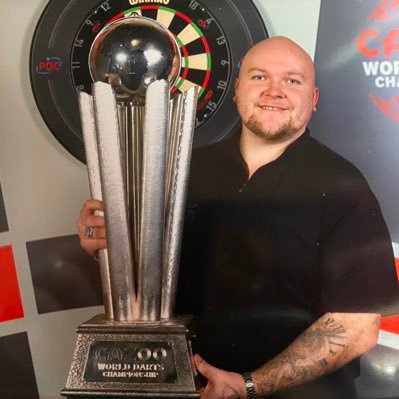 Darts player gunning for the PDC