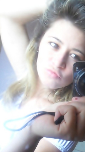 JulcyRodrigues1's profile picture. 