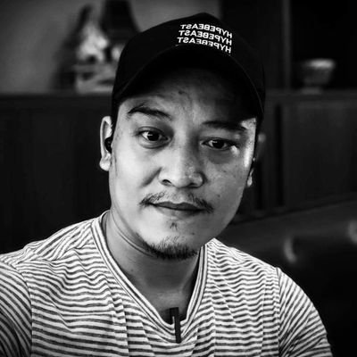 pherohuynh2787's profile picture. 