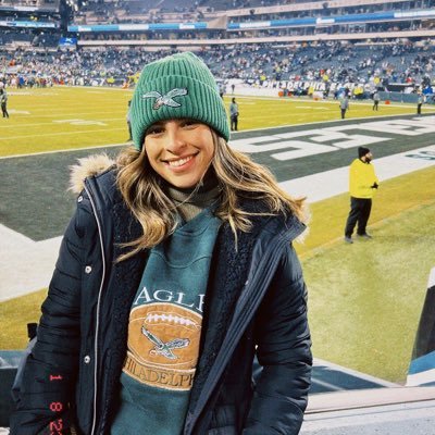 Lawyer & writer completely passionate about sports, travel & Philly ❤️ Brazilian born and raised 🇧🇷 | Go Birds 🦅