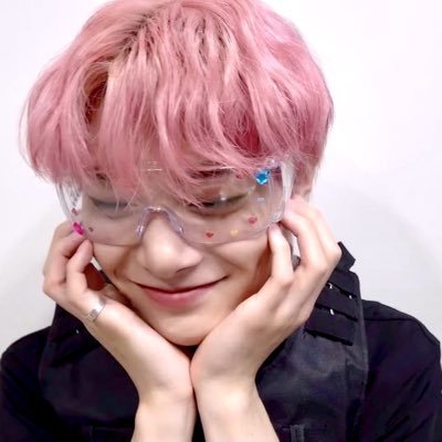 i tweet about everything i’m into not just kpop