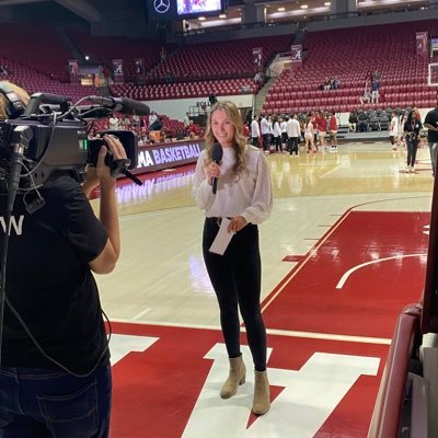 Sports reporter for all. Fan for Bama 🎤🏀🏈⚾️🥎