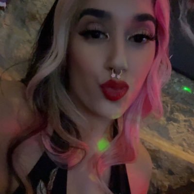 ashkardashhh__'s profile picture. Do me, Be you.