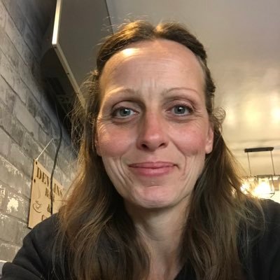 SarahHarford9's profile picture. 