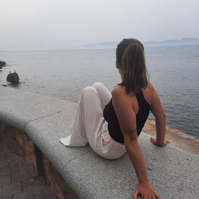 Andrea Zulet Profile