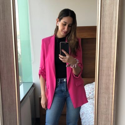 luisaariasn's profile picture. Chief of figuring things out.