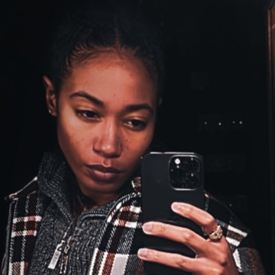 BrielleAri's profile picture. 𝙻𝚒𝚟𝚒𝚗𝚐 𝚒𝚗 𝚣𝚎𝚗 ✨ 𝟸𝟸𝟸