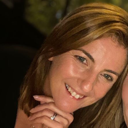leary_eimear's profile picture. Communications specialist, proud West Cork woman, blessed among small boys