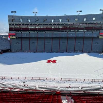 leehrat23's profile picture. 