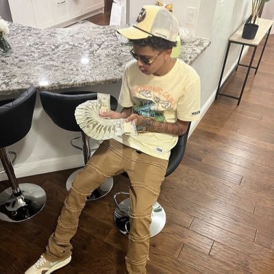 phricez's profile picture. 