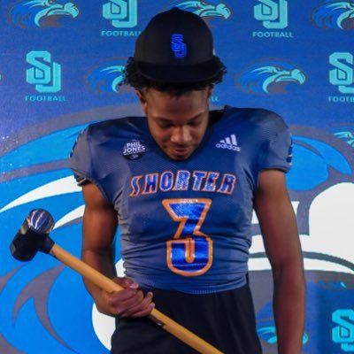 Meadowcreek high school|C/O’2023’ | NCAA ID# 2206589088 | https://t.co/gBxLfqx8vb |2 sport student-athlete 🏈🏀| 3.2 GPA| @Shorter_FB COMMIT