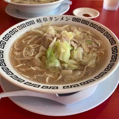 Twitter使用初心者です。グルメ大好き💕同居しているタヌキのために、美味しい物を作ったり、食べ歩きます。タヌキはお腹が減ると機嫌を損ねますので💦皆様宜しくお願い致します🤲近日YouTube動画アップ予定です🐹