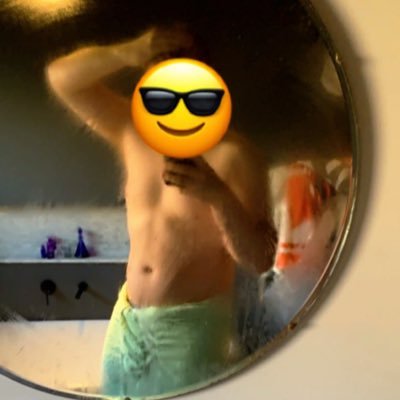 I’m 22 boy from New Zealand just trying to have fun