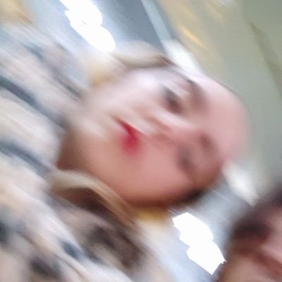 je sais pas quoi faire alors je fais plein des trucs (rien en ce moment mais ça arrive fort)
