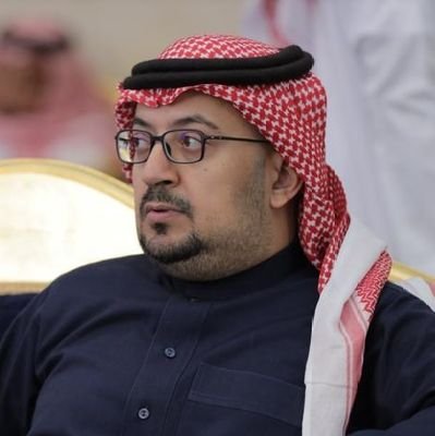 شاعر سعودي 🇸🇦 صدر لي ديوان: آيل للسكوت 📚