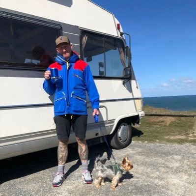 what do you write in a bio  ??? blow smoke up my own arse  or let people know what your interests are ..right now’Yorkshire terrier’s.. Hymer camper van’ 🥸