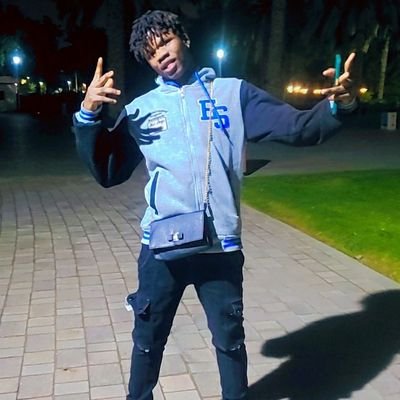 BoboyeIyabo's profile picture. never mind to meet new ppl