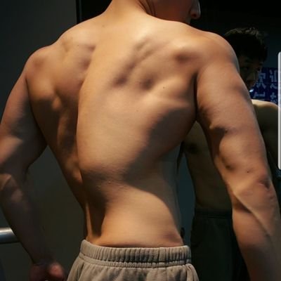 dunxinshng5's profile picture. 00年健身教练 喜欢淫荡的女生