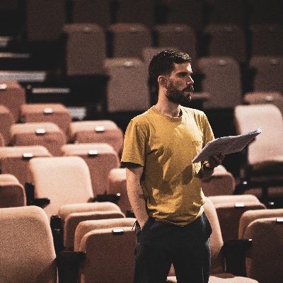 Director
Co-Dir. @HydrocrackerCo    
Trustee @Graeae
Teaching directing @UoMDrama 
Winner Deutsche Bank Award, Runner Up RTST Award, Runner Up JMK Award
he/him